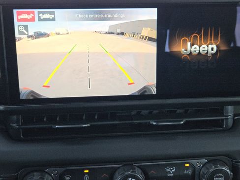 New 2026 Jeep Gladiator Mojave image 15