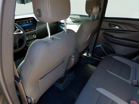 Certified 2026 Chevrolet TrailBlazer LT w/ Driver Confidence Package image 16