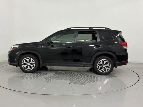 Used 2019 Subaru Forester Premium AWD/4WD image 2