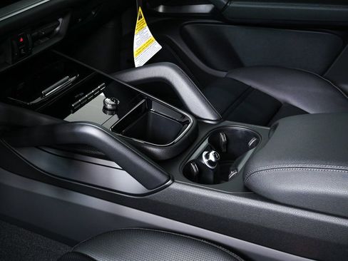 New 2026 Porsche Cayenne S image 18