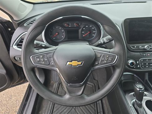 Certified 2020 Chevrolet Malibu LT image 11