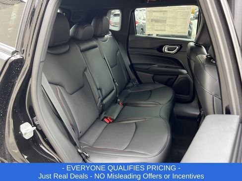 New 2026 Jeep Compass Trailhawk image 23