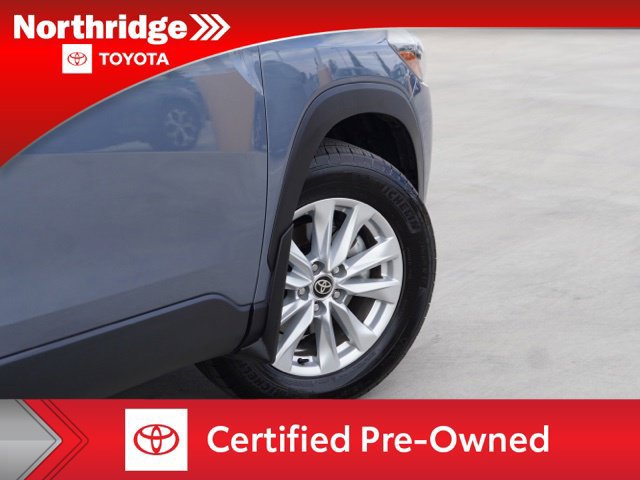 Certified 2025 Toyota Corolla Cross LE FWD image 8