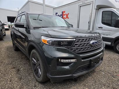Used 2024 Ford Explorer XLT w/ Equipment Group 202A