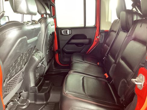 Used 2020 Jeep Wrangler Unlimited Rubicon w/ Advanced Safety Group AWD/4WD image 14