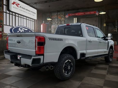 New 2026 Ford F250 Lariat w/ Tremor Off-Road Package AWD/4WD image 4