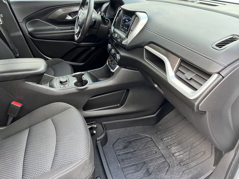 Used 2022 GMC Terrain SLE w/ Driver Convenience Package image 24
