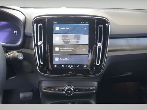 New 2025 Volvo EX40 Core w/ Climate Package image 12