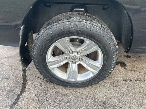 Used 2017 RAM 1500 Classic SLT w/ SLT Plus D￩cor Group AWD/4WD image 41