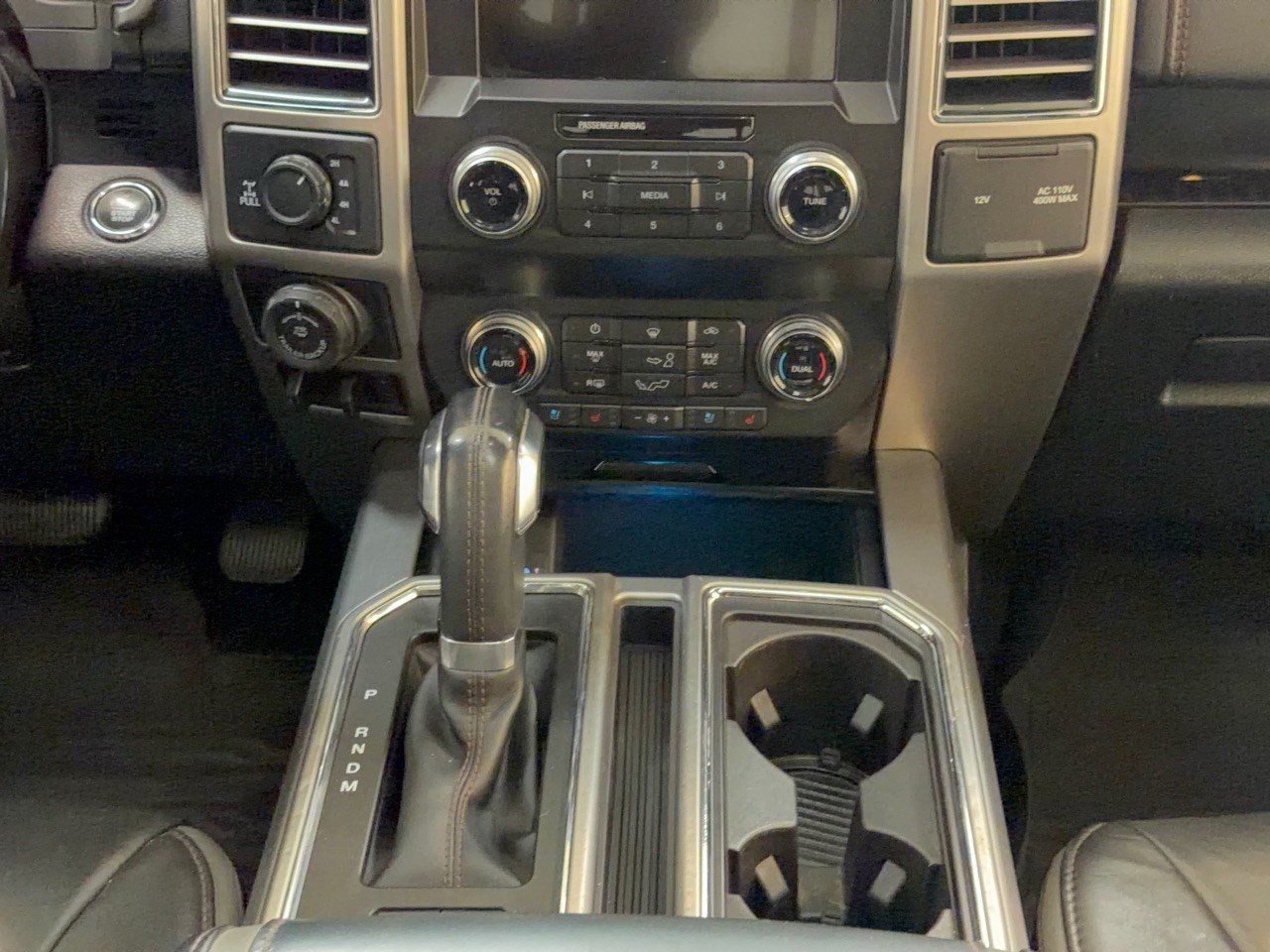 Used 2019 Ford F150 Platinum w/ Equipment Group 701A Luxury AWD/4WD image 22