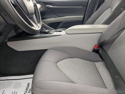 Used 2023 Toyota Camry LE image 15