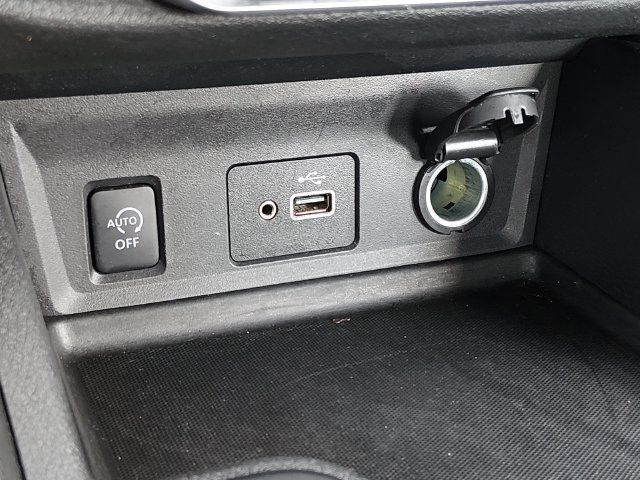 Certified 2025 Nissan Sentra S FWD image 19