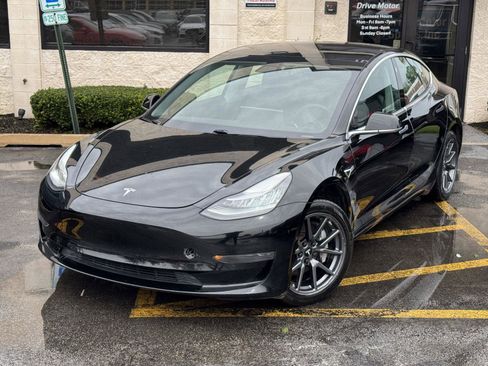 Used 2019 Tesla Model 3 Standard Range Plus RWD image 2