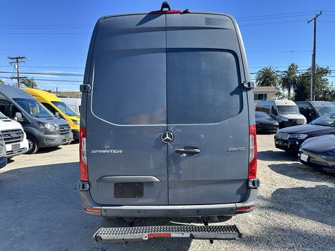 Used 2019 Mercedes-Benz Sprinter 144 Cargo image 5