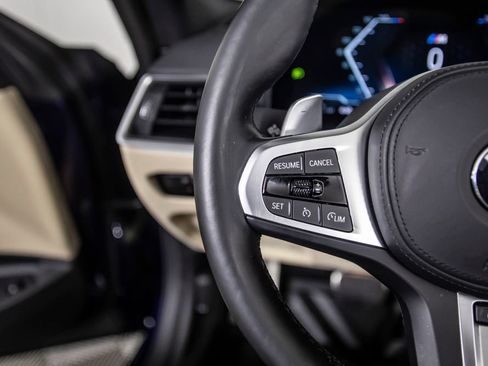 Used 2024 BMW M440i Convertible w/ Premium Package RWD image 37
