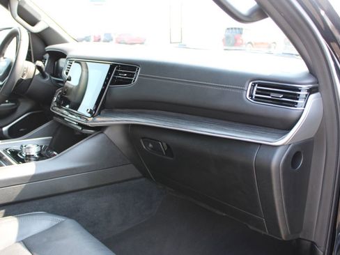 Used 2024 Jeep Wagoneer L Series II w/ Flexible Seating Group AWD/4WD image 31