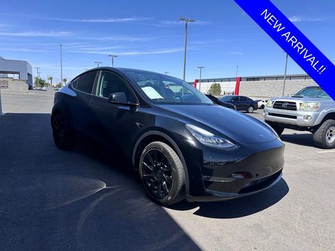 Used 2023 Tesla Model Y Long Range AWD/4WD image 6