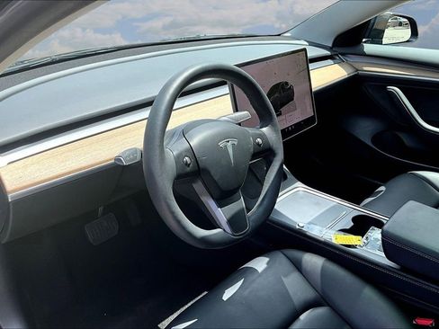 Used 2023 Tesla Model 3 Standard Range RWD image 13