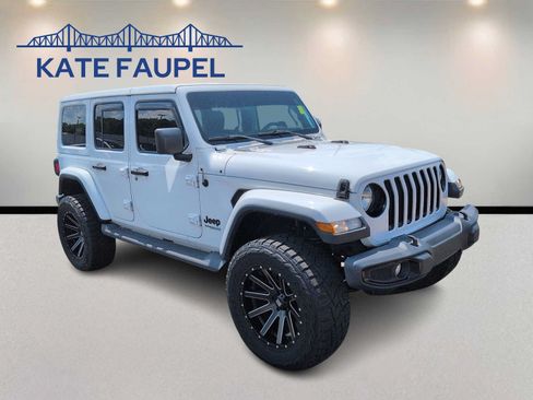 Used 2020 Jeep Wrangler Unlimited Sahara AWD/4WD image 1