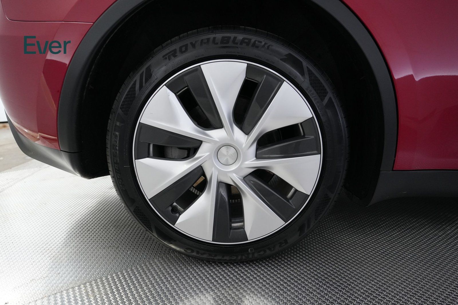 Used 2023 Tesla Model Y Long Range AWD/4WD image 21
