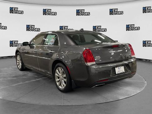 Used 2017 Chrysler 300 C w/ Safetytec Plus Group AWD/4WD image 3