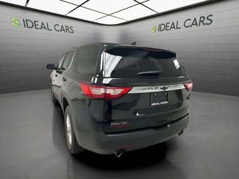 Used 2019 Chevrolet Traverse LS w/ LPO, Blackout Package FWD image 7