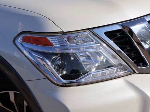 Used 2020 Nissan Armada SL w/ Premium Package RWD image 10