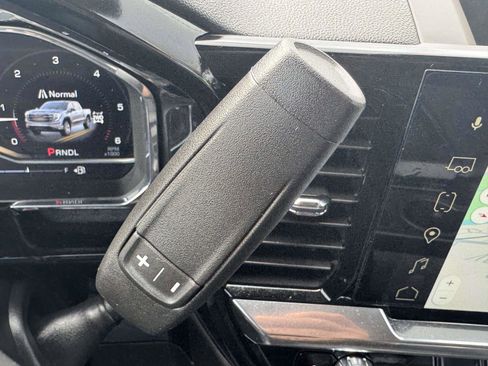 Used 2025 GMC Sierra 1500 Elevation image 23