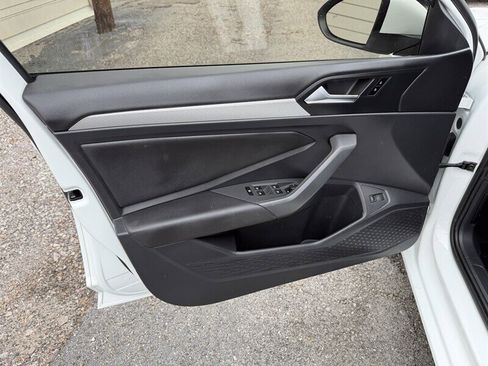 Used 2019 Volkswagen Jetta S w/ Driver Assistance Package image 15