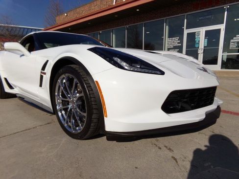 Used 2018 Chevrolet Corvette Grand Sport image 3