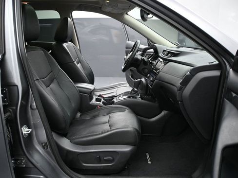 Used 2019 Nissan Rogue SL w/ Premium Package AWD/4WD image 14