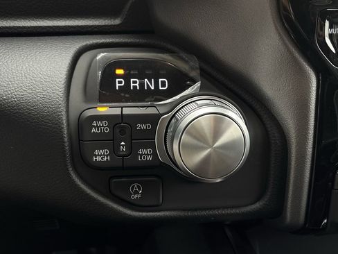 New 2026 RAM 1500 Laramie AWD/4WD image 17