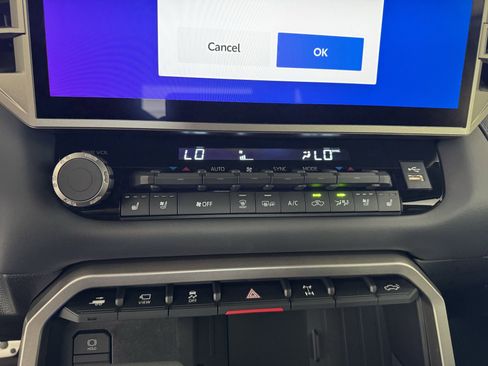 New 2026 Toyota Tundra Limited AWD/4WD image 3
