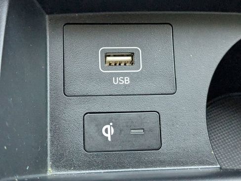 Used 2021 Hyundai Santa Fe SEL w/ Convenience Package image 28