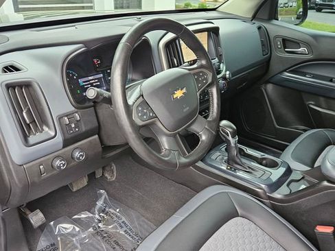 Used 2022 Chevrolet Colorado Z71 AWD/4WD image 10