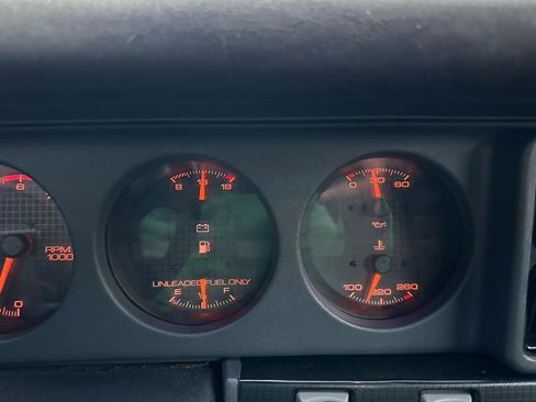 Used 1991 Pontiac Firebird Trans Am RWD image 14