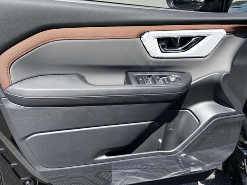 New 2025 Subaru Forester Sport image 18