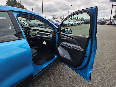 New 2027 Chevrolet Bolt LT w/ Comfort Package image 25