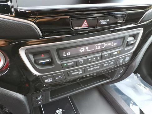 New 2026 Honda Ridgeline Black Edition image 15