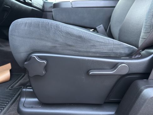 Used 2009 Chevrolet Silverado 1500 LT w/ Power Pack Plus AWD/4WD image 16