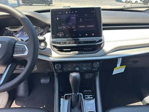 New 2026 Jeep Compass Limited AWD/4WD image 13