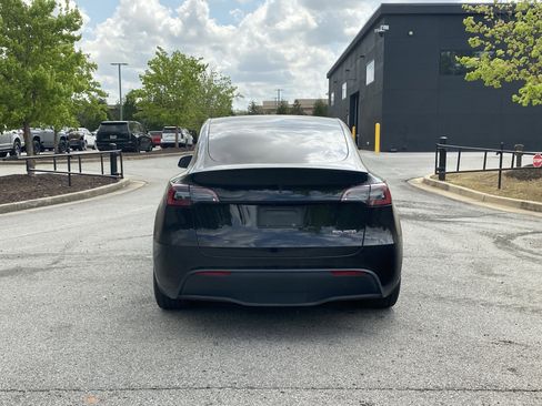 Used 2025 Tesla Model Y Performance image 14