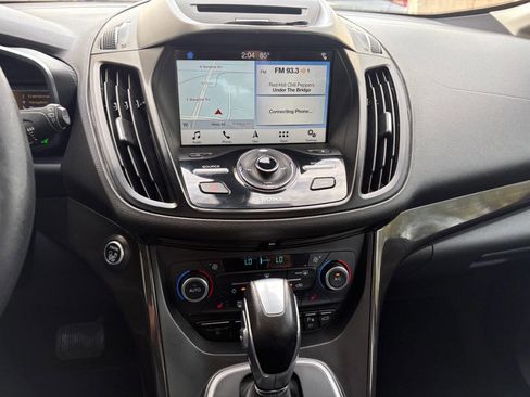 Used 2017 Ford C-MAX Titanium w/ Equipment Group 301A image 22