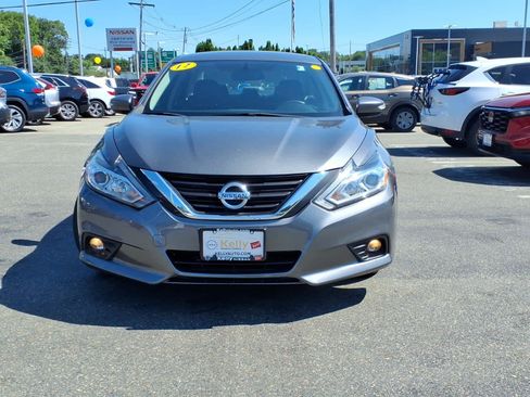 Certified 2017 Nissan Altima 2.5 SL FWD image 2