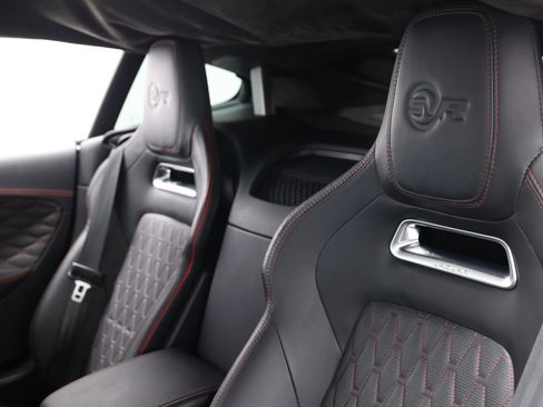 Used 2020 Jaguar F-TYPE SVR AWD/4WD image 15