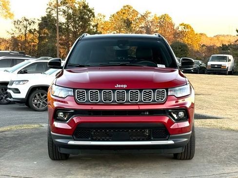 Used 2025 Jeep Compass Limited image 2