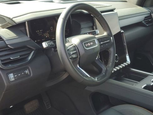 Certified 2024 GMC Acadia AT4 w/ Luxury Package AWD/4WD image 10