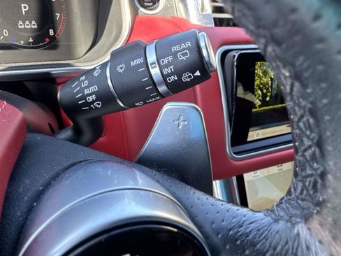 Used 2019 Land Rover Range Rover Sport HSE Dynamic AWD/4WD image 34