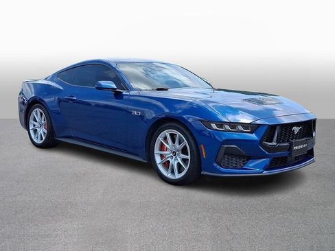 Used 2024 Ford Mustang GT Premium RWD image 3