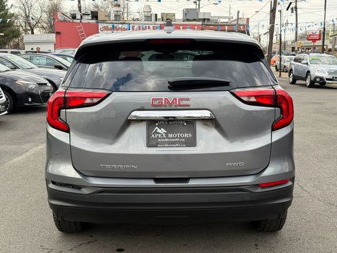 Used 2018 GMC Terrain SLE image 9